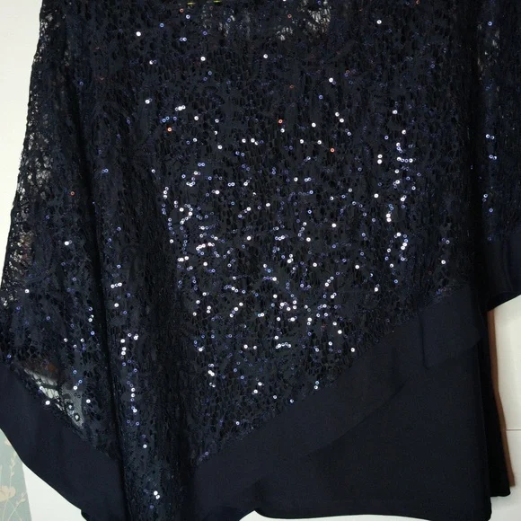 R & M Richards Dark Blue Pantsuit With Sequinned Poncho Size 8 - Picture 8 of 11